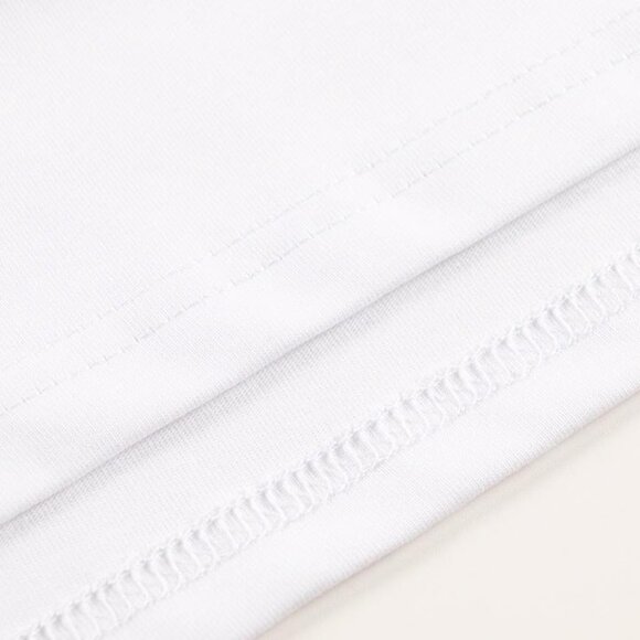 Thug Club White T Shirt With Distinctive Red Graphics - Picture 4 of 7